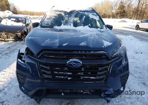 2024 Subaru Ascent Onyx Edition 7-Passenger z USA, uszkodzony, nr VIN 4S4WMAHD1R3431353